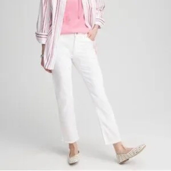 Chico's Size 2 White Perfect Stretch Girlfriend Flare Ankle Jeans Womens Size 12 - Picture 5 of 17
